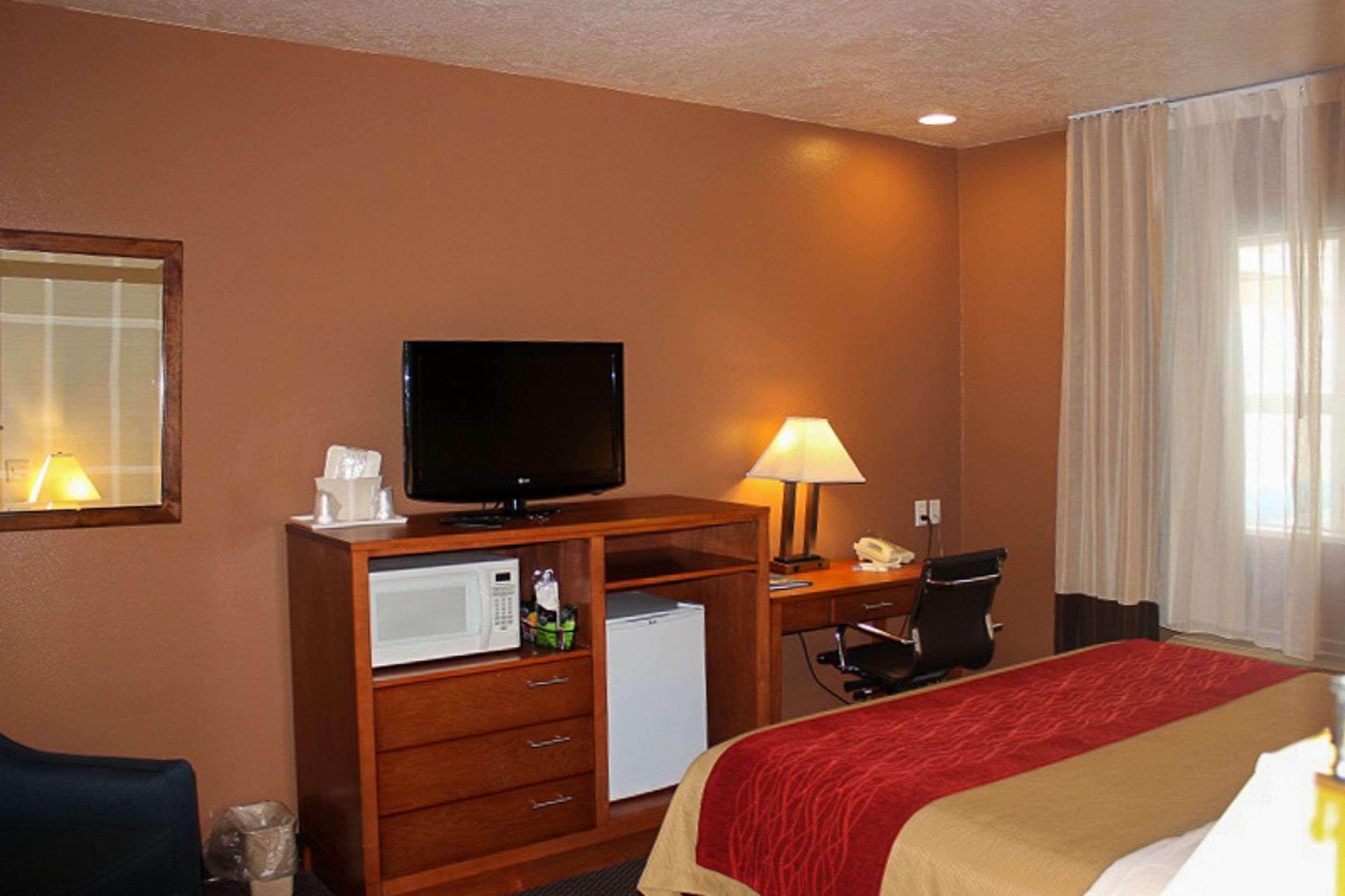 Comfort I-70 Inn