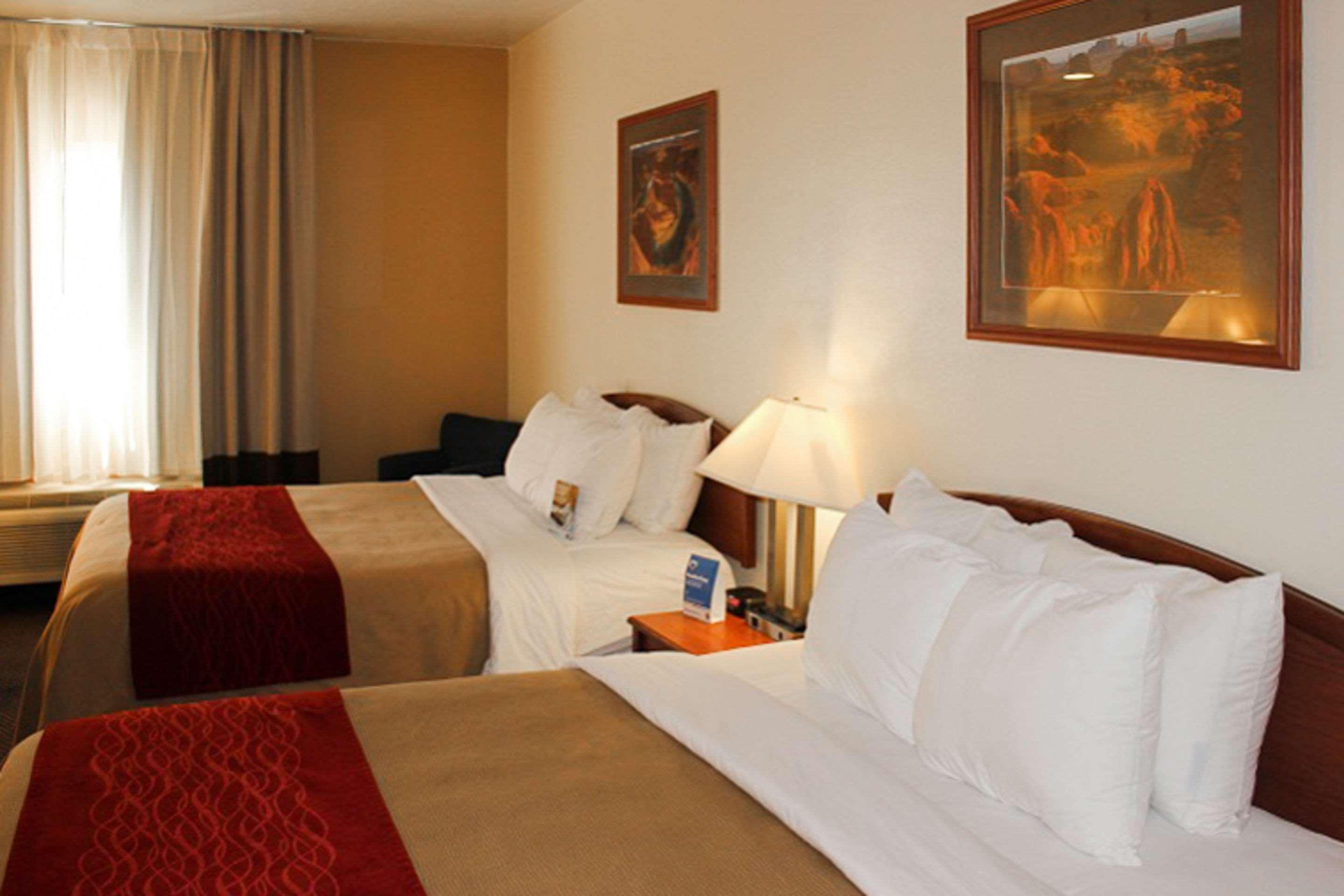 Comfort I-70 Inn 3*