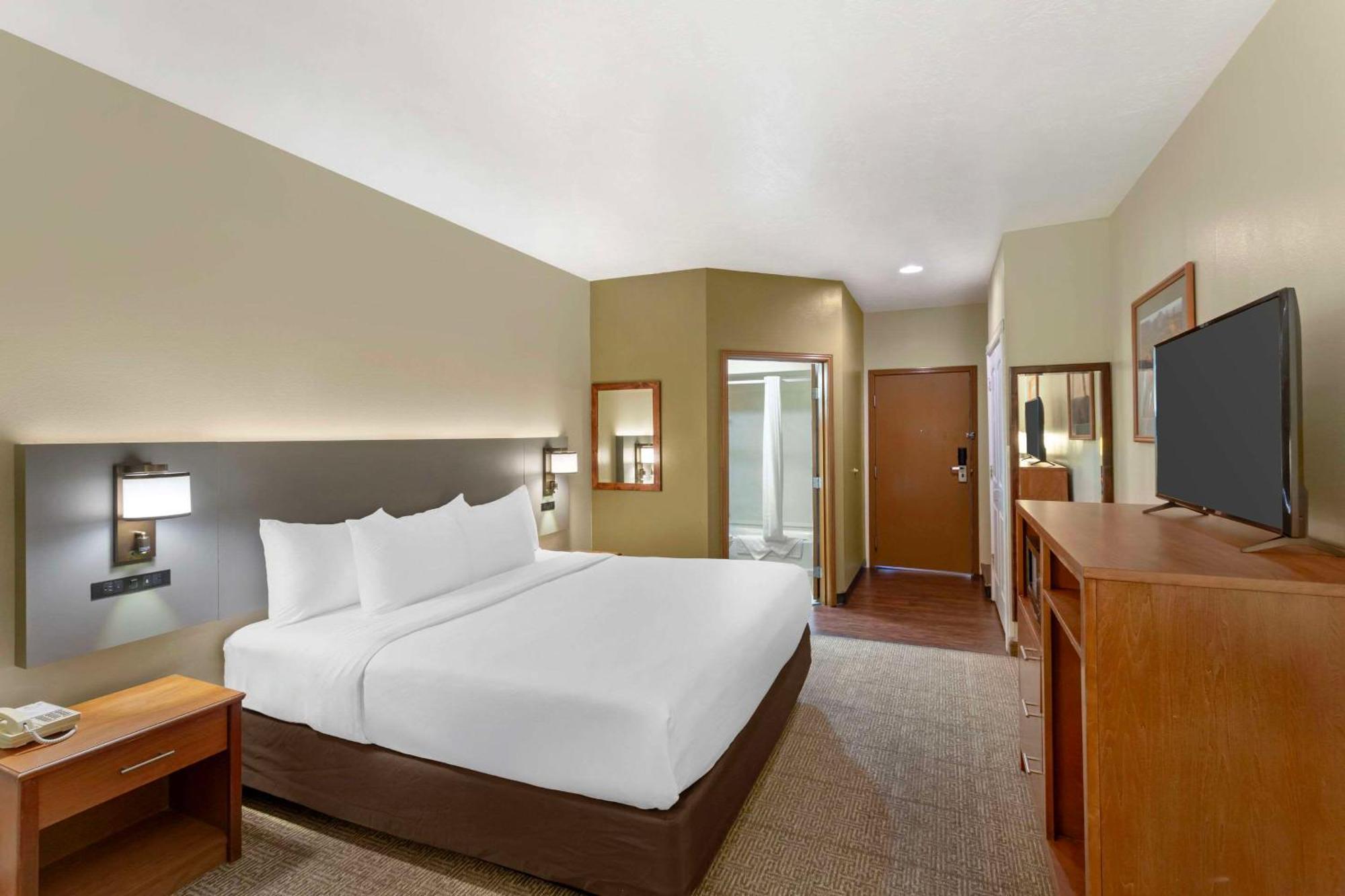 Comfort I-70 Inn 3*