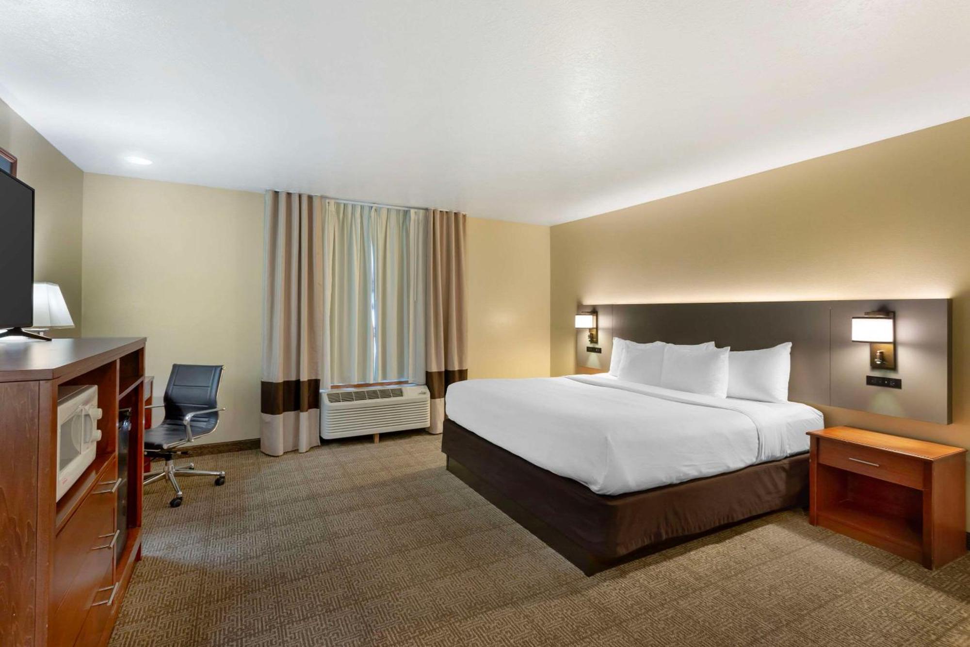 Comfort I-70 Inn 3*