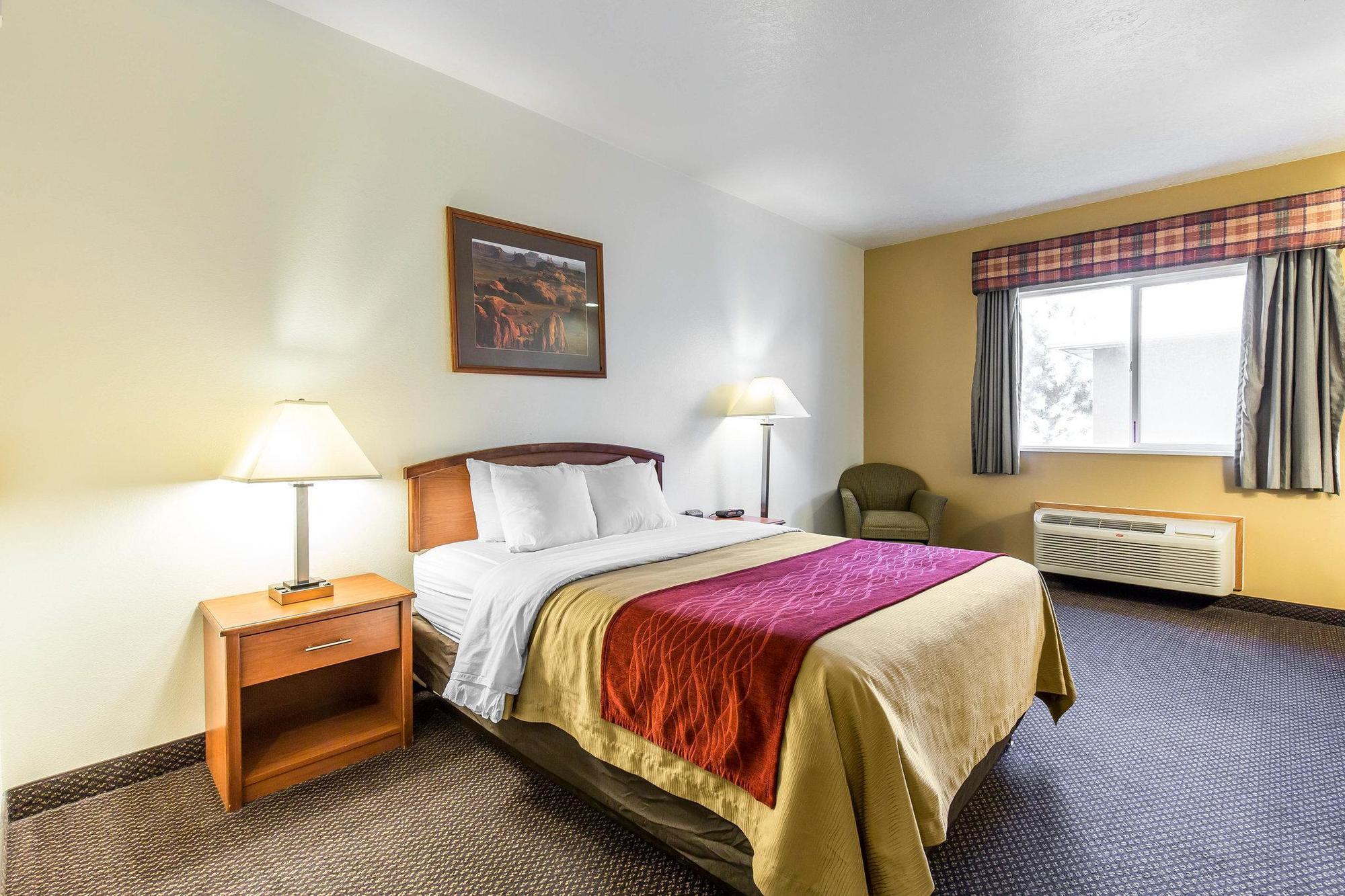 Comfort I-70 Inn 3*