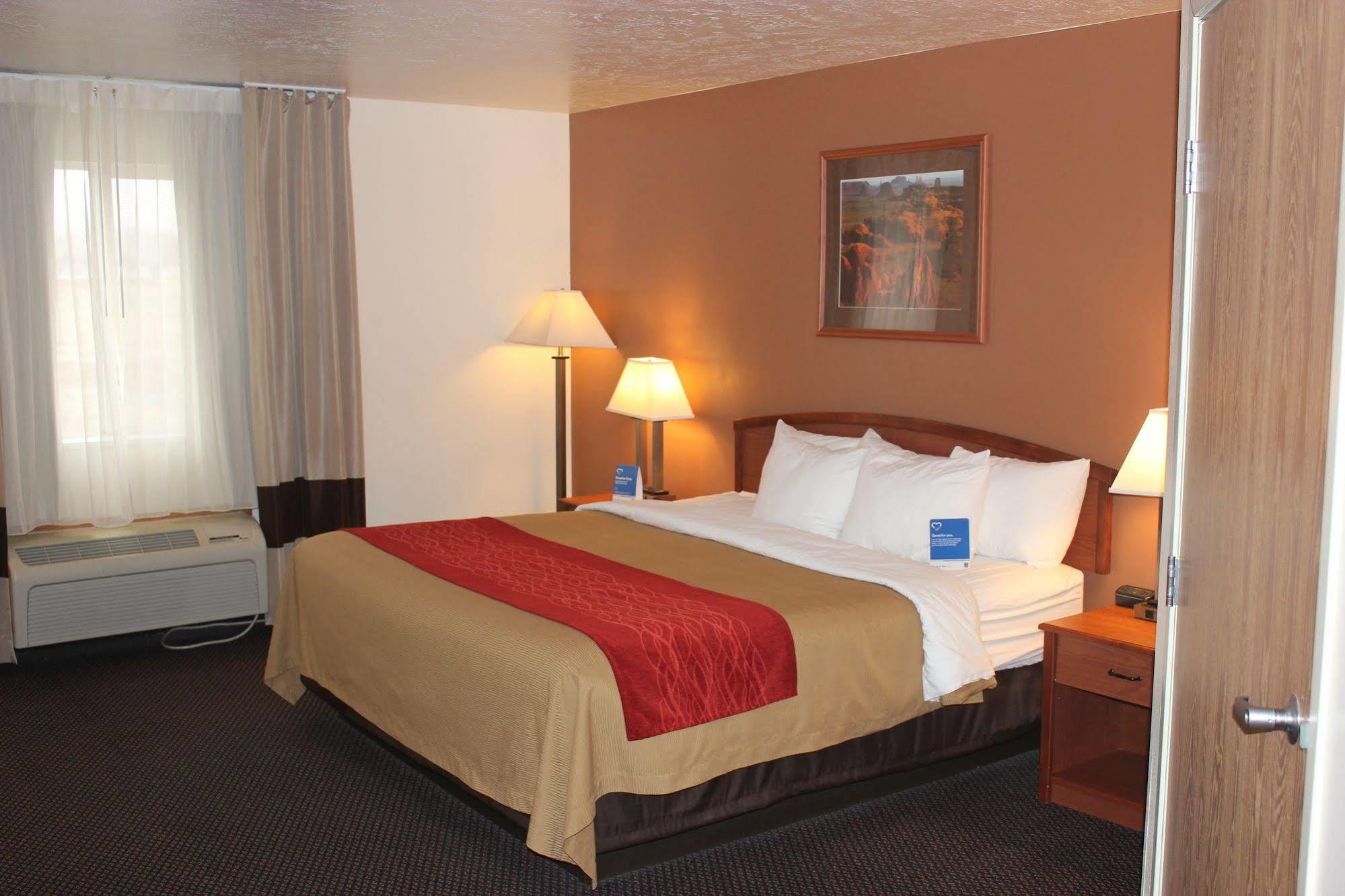 Comfort I-70 Inn 3*